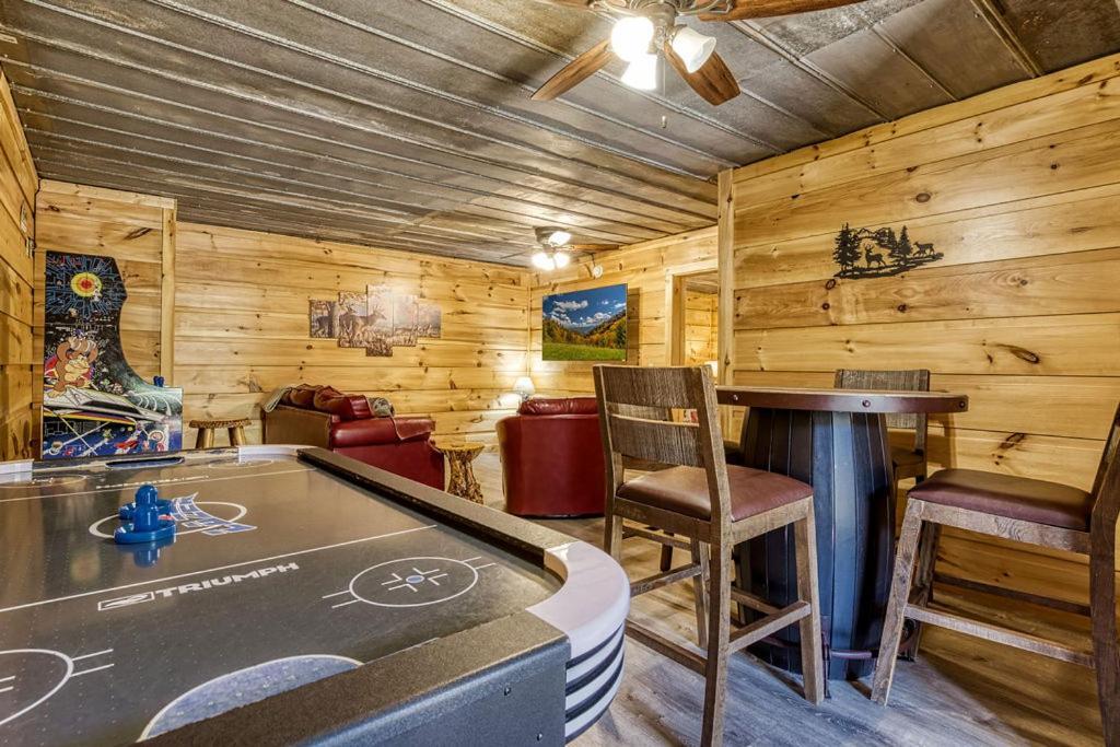 Sunshine Ridge, Hot Tub, Game Room, Wifi, 1089 Free Tickets Each Paid Day, Dollywood And More Sevierville Buitenkant foto